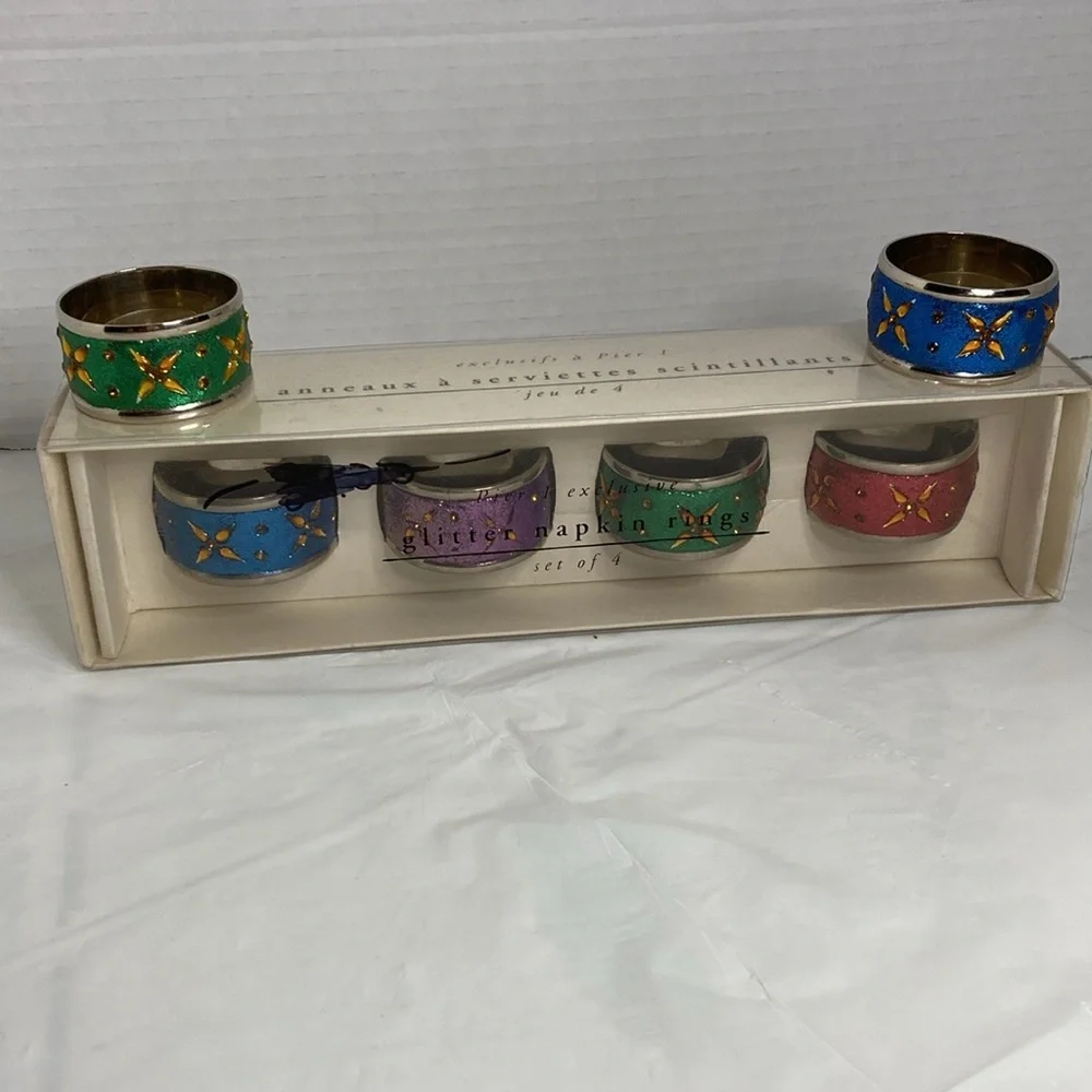 Pier 1 Exclusive Glitter Napkin Rings Lot of 6 Nickel Plated Sparkly Jeweled